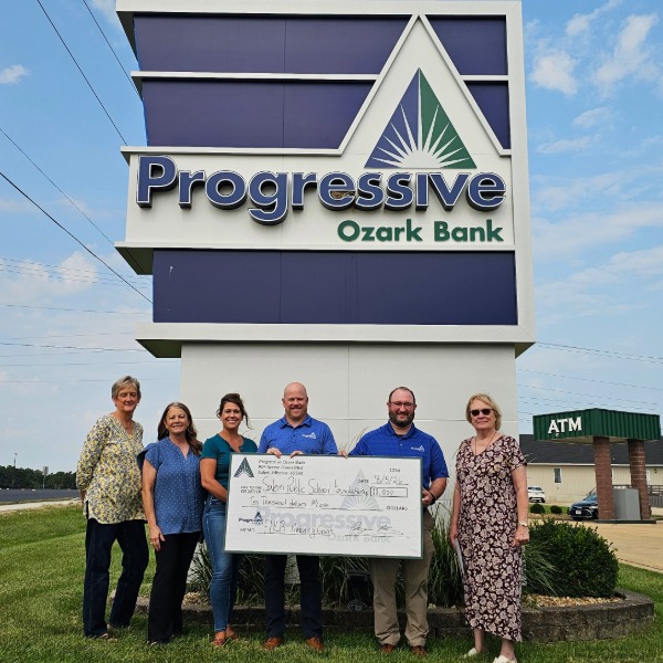 Salem Public Schools Foundation receiving FHLB Impact Funds Check from Progressive Ozark Bank